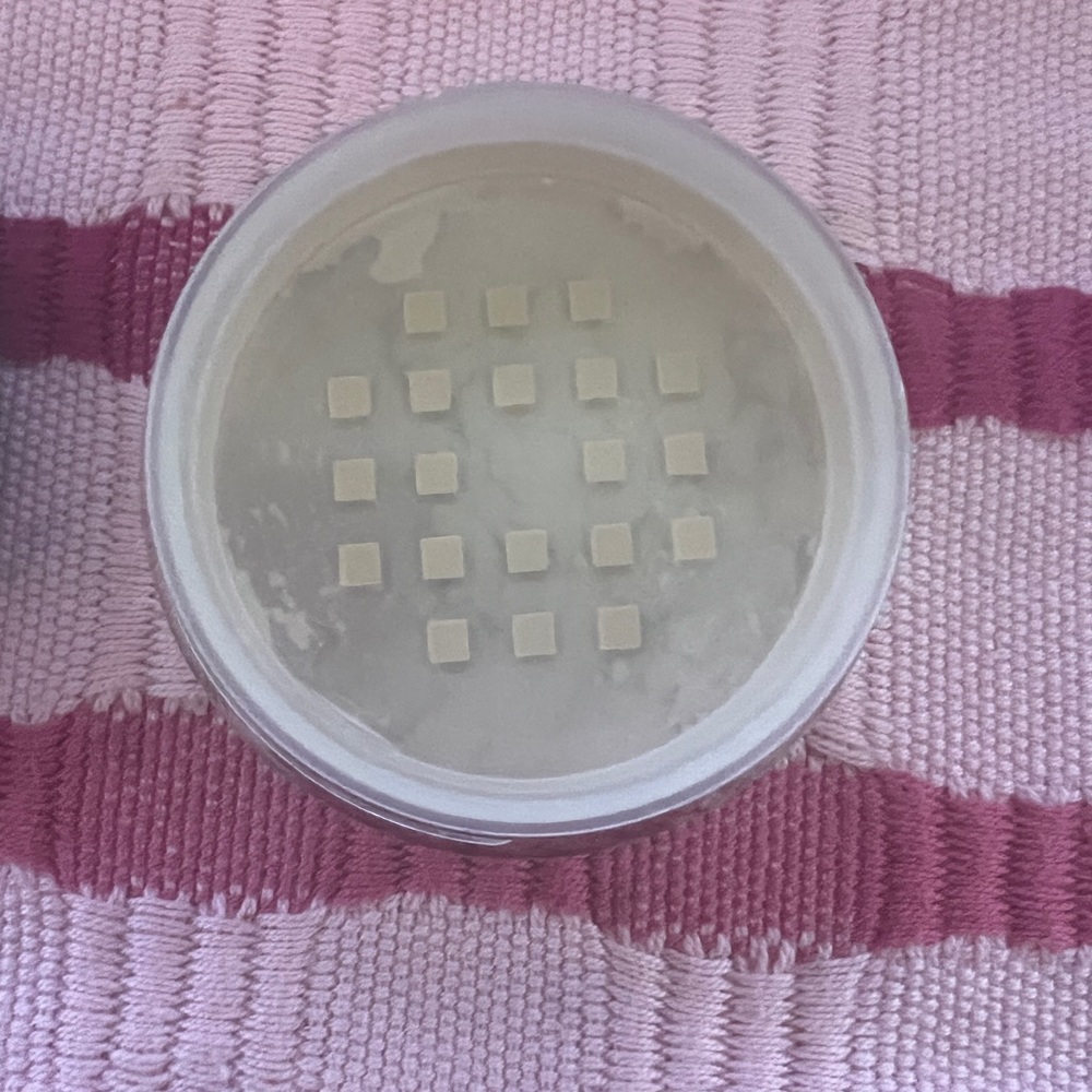 KAB Cosmetics Setting Powder 💫 NEW - Picture 4 of 5
